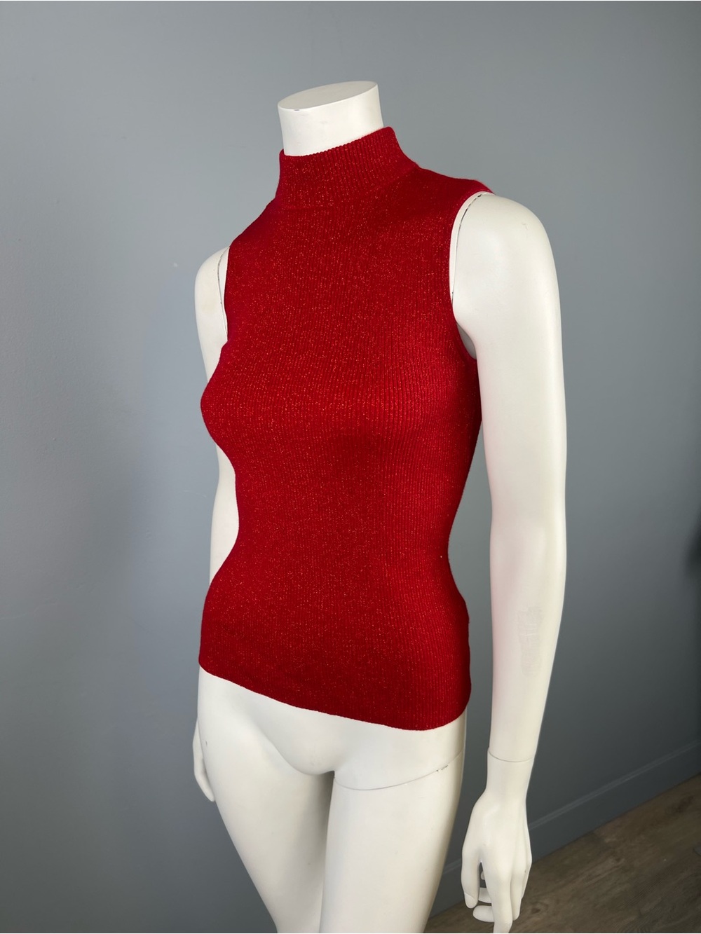 Vintage Nygard Sleeveless 55% cottonMock Neck Rib Knit Top in Red with Metallic